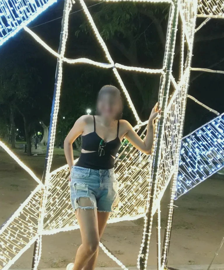 Emilia, 34