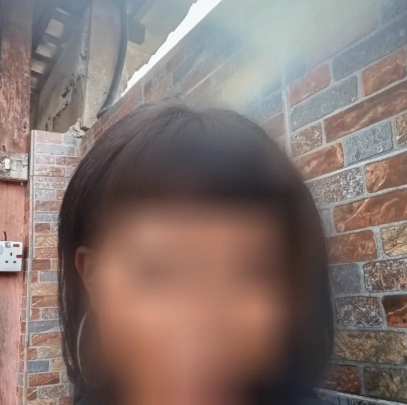Esther, 30