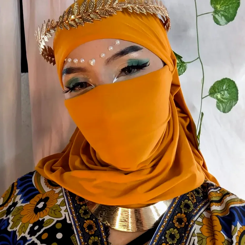 Trine, 28